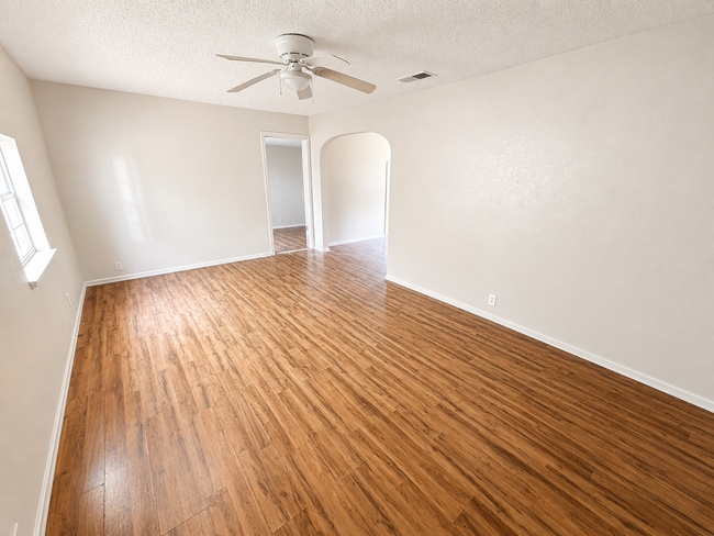 Building Photo - AVAILABLE NOW; APPLY TODAY ON OUR WEBSITE!!!