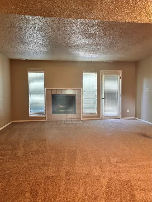 Foto del edificio - 2566 E Sweetbriar Dr