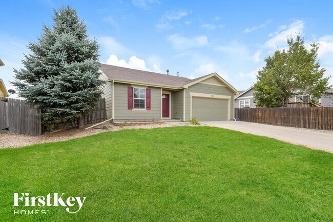 Building Photo - 865 Willow Dr