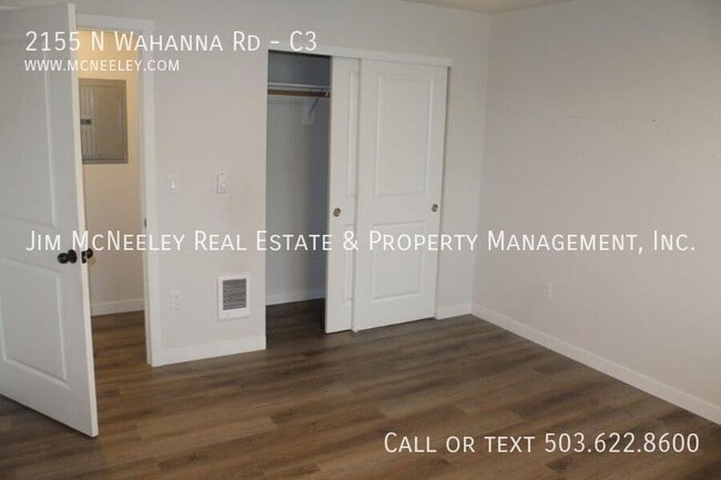 Building Photo - 2155 N Wahanna Rd