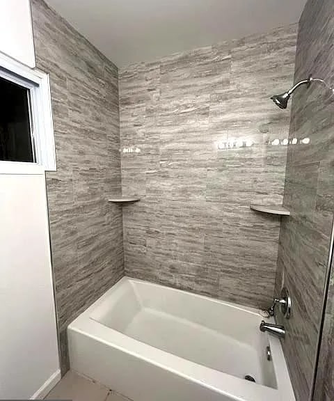 Photo - 717 Euclid St NW