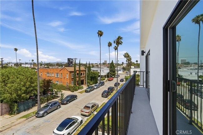 Photo - 1428 S Cloverdale Avenue Unit Townhome