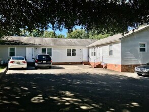 Building Photo - 143 Winget Cir