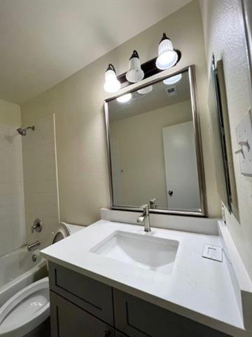 Foto del edificio - 9221 Goldenview Dr
