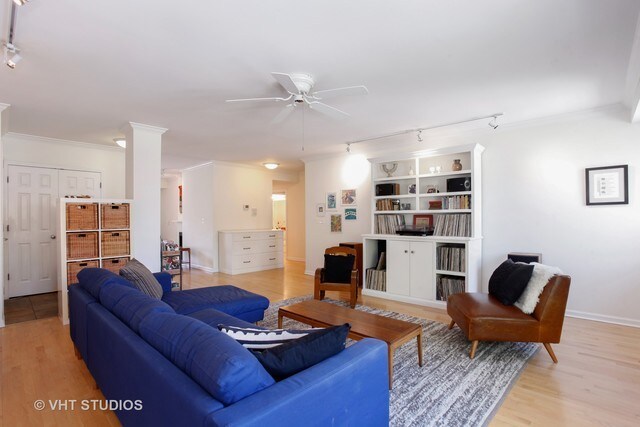Foto del edificio - 743 W Buckingham Pl