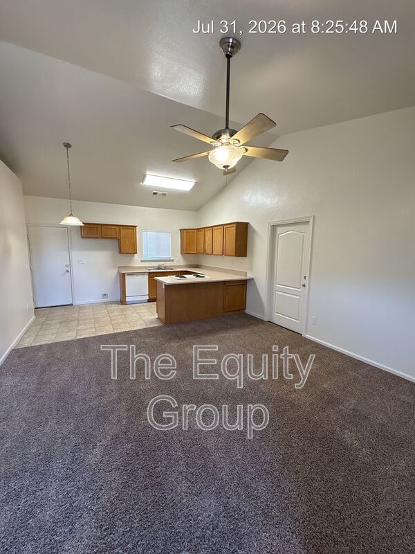 Foto del edificio - 2423 W Sunnyside Ave
