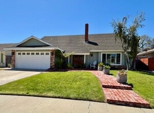 Building Photo - 8212 Visalia St
