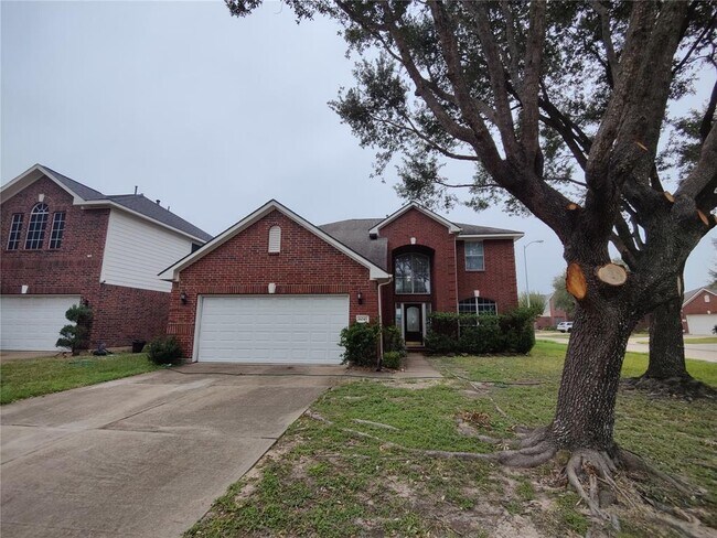 Building Photo - 6043 Heathmoor Ln