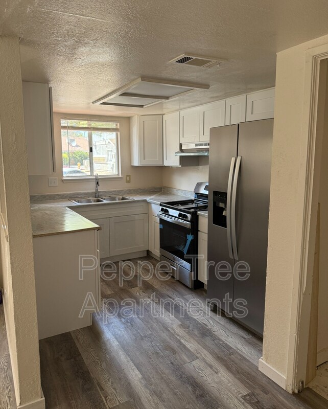 Foto del edificio - 151 E Cherry Ln