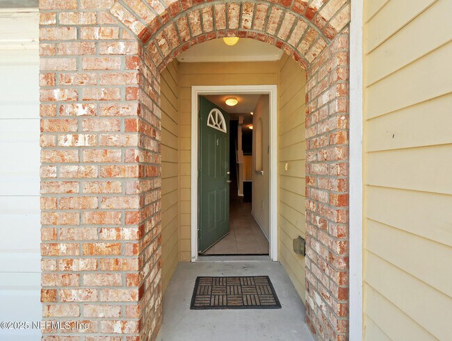 Building Photo - 10200 Belle Rive Blvd