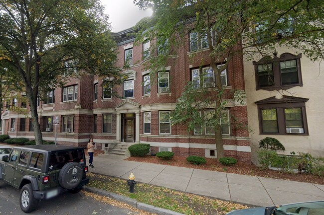 Building Photo - 1710 Commonwealth Ave
