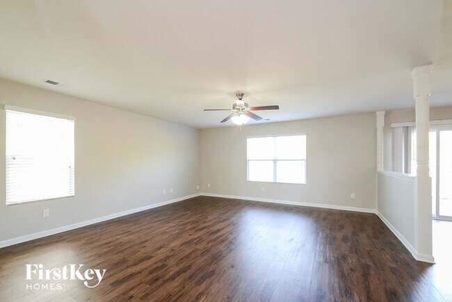 Building Photo - 261 Chesser Reserve Dr