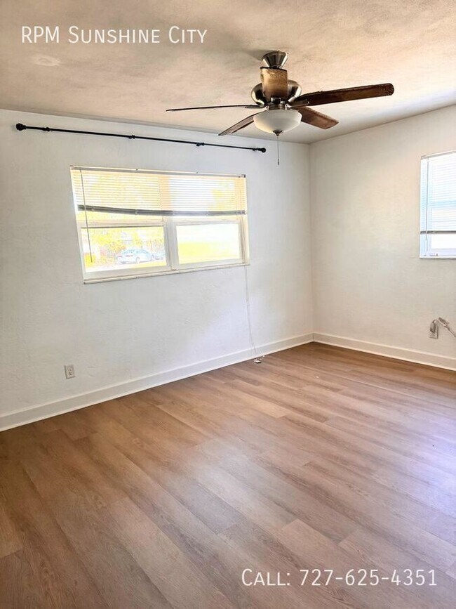 Foto del edificio - 11382 80th Ave N