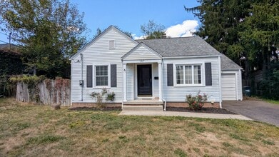 Building Photo - 187 Everhard Rd SW