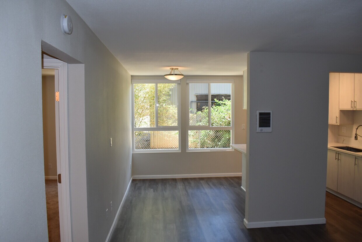 279 Moss St Townhomes in Chula Vista, CA Westside Rentals