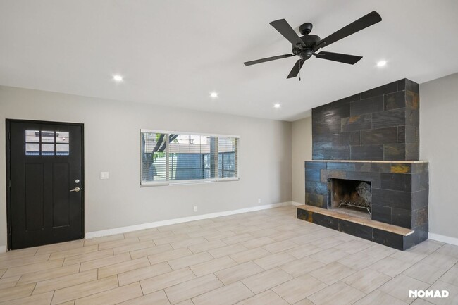 Foto del edificio - 3555 E 4th St