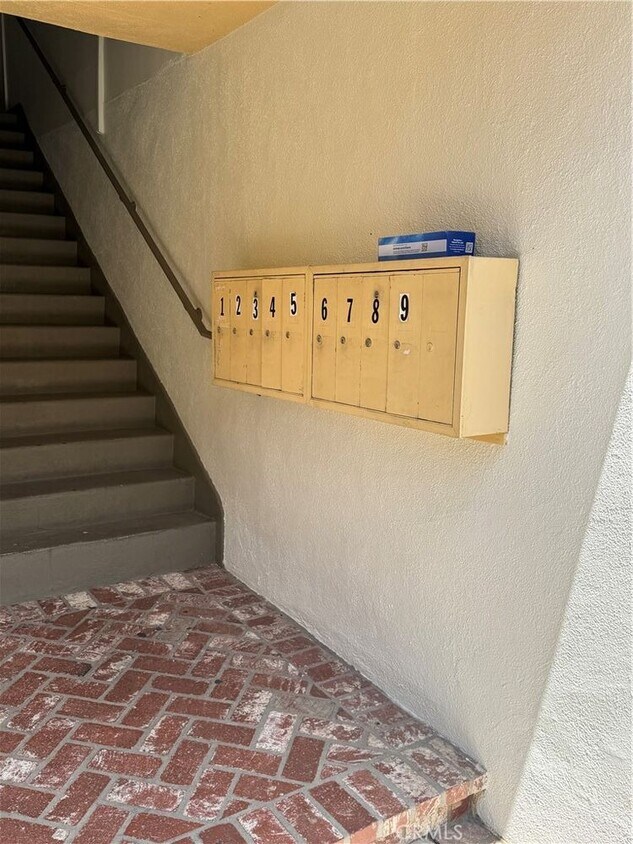 Foto del edificio - 5255 Satsuma Ave