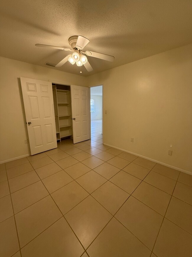 Foto del edificio - 122 South Rd