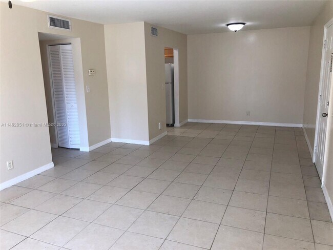 Foto del edificio - 2800 NW 55th Ave