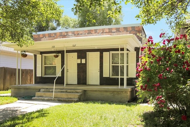 Building Photo - 157 W Paxton Ave