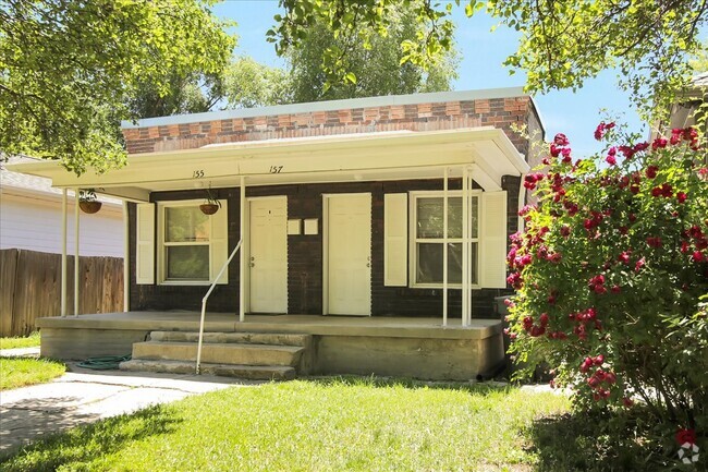 Building Photo - 157 W Paxton Ave