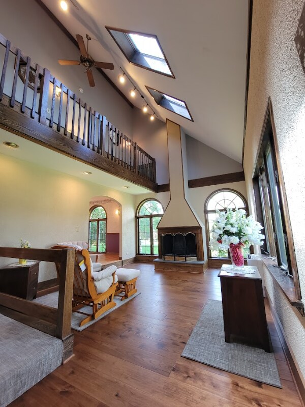 Building Photo - 5605 Broadacre Dr