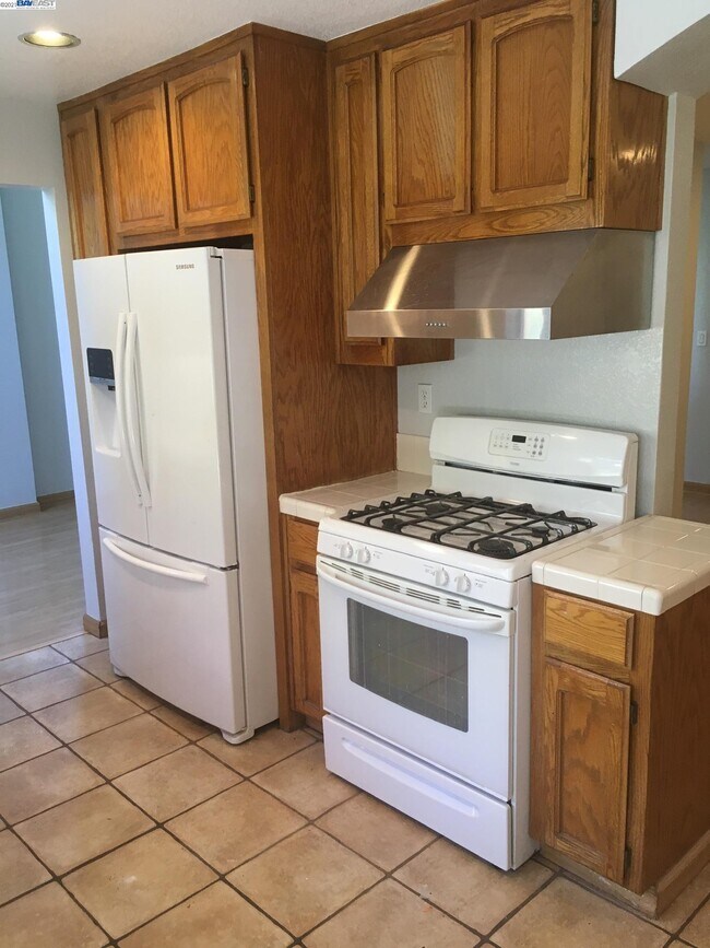 Building Photo - 293 Aspenridge Dr