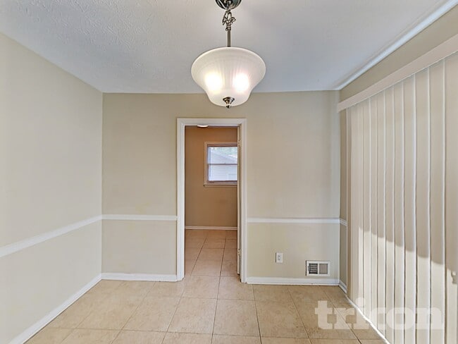 Foto del edificio - 2515 Ramblewood Ct