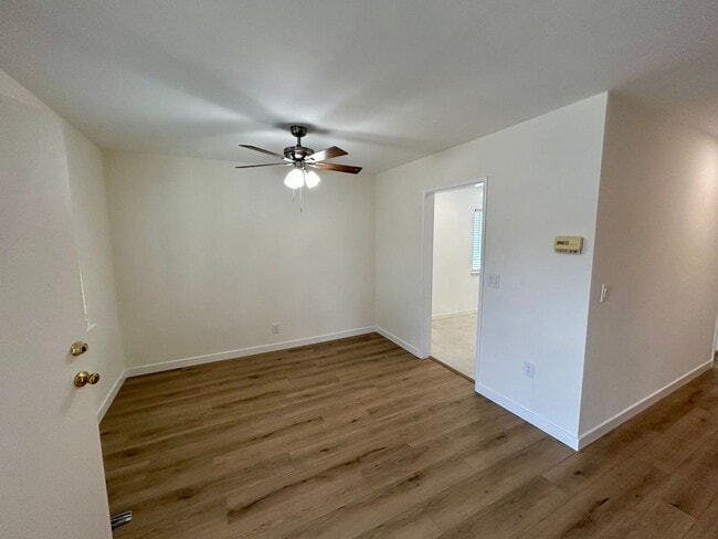Foto del edificio - Fantastic San Lorenzo Village Home!   Move...
