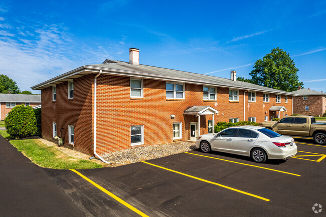 Building Photo - Patricia Apartments