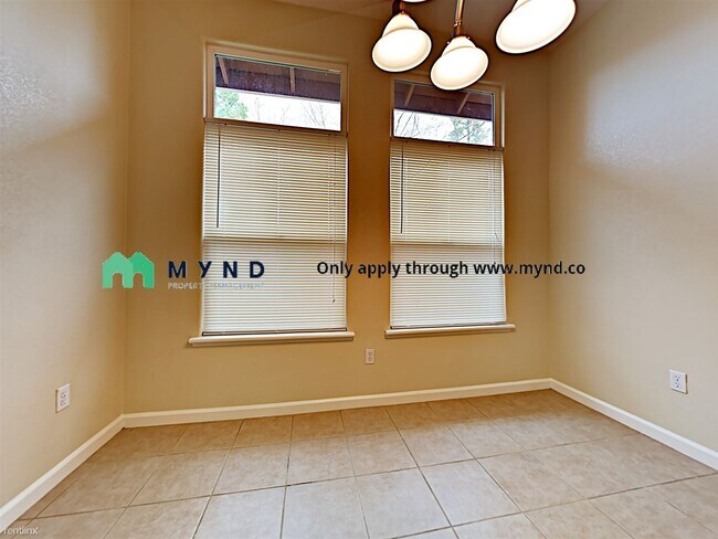 Foto del edificio - 7910 Walerga Rd