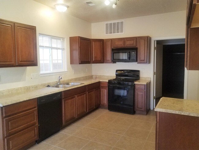 Foto del edificio - 7315 Inwood Ct NW