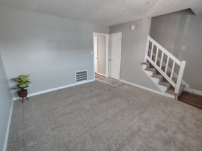 Building Photo - 27 Duiguid Dr