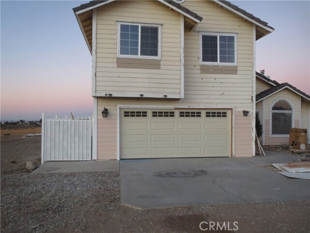 Foto principal - 10330 Shasta Rd