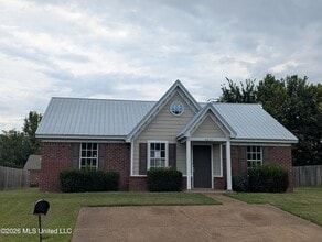 Building Photo - 2630 Winwood Cove