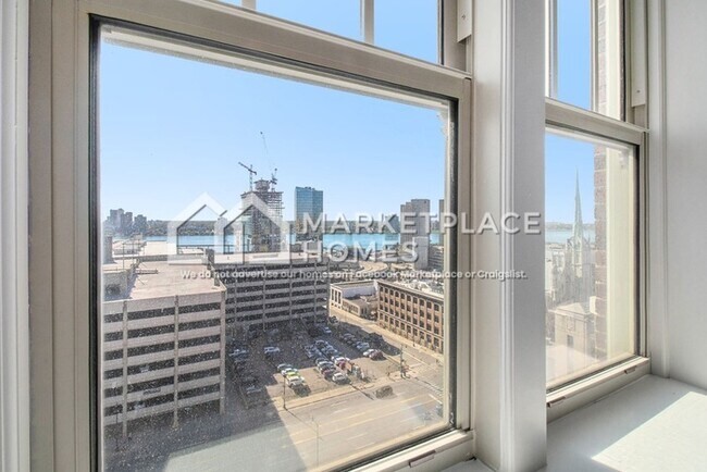Foto del edificio - 525 W Lafayette Blvd