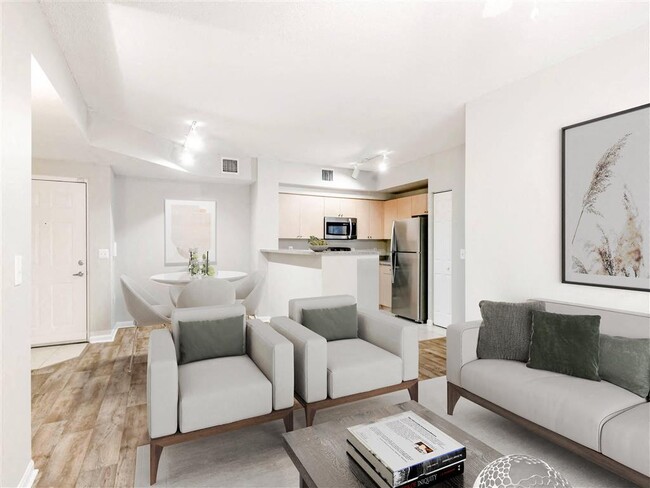 Interior Photo - Miramar Lakes