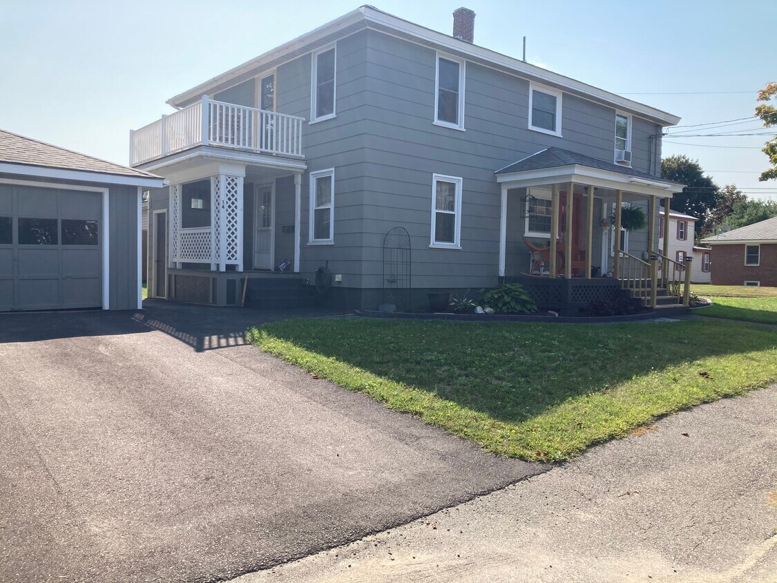 14 Frawley St Unit 2, Winslow, ME 04901 Apartments in Winslow, ME