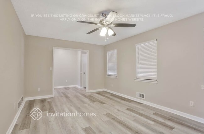 Foto del edificio - 240 Powder Mill Dr
