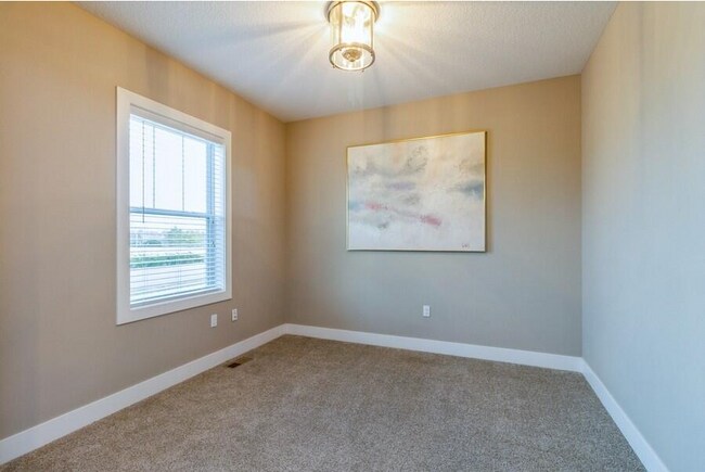 Foto del edificio - 112 Wilder Pl