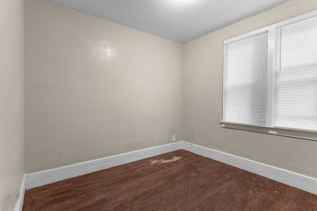 Foto del edificio - 4820 Haverhill St