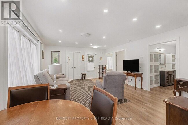 Photo du bâtiment - 833 Champlain St