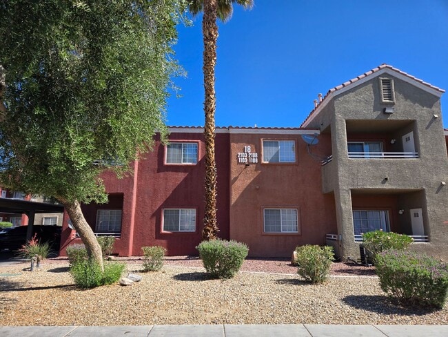 Foto del edificio - GREAT 2 BED, 2 BATH CONDO! READY FOR IMMED...