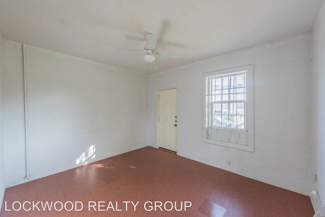 Building Photo - Studio, 1 bath House - 1005 EL PASO ST