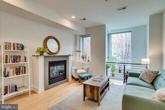 Building Photo - 1830 11th St NW