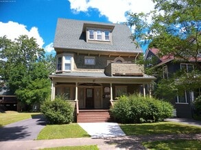 Building Photo - 117 Concord Pl