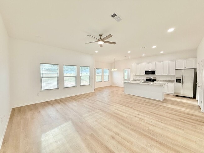 Building Photo - Spacious 4-Bedroom Home - New Construction