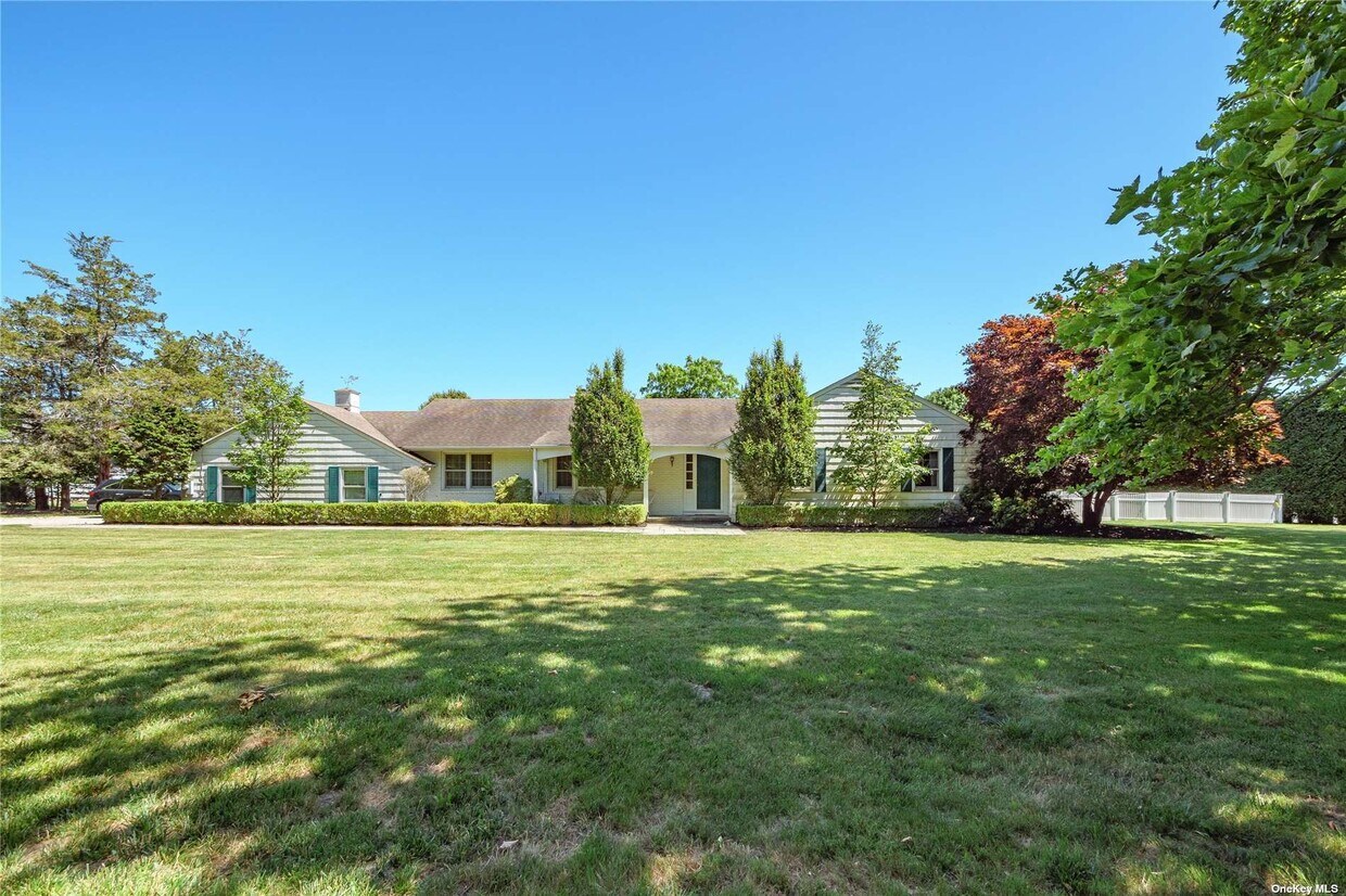 220 Oneck Ln, Westhampton Beach, NY 11978 House Rental in Westhampton