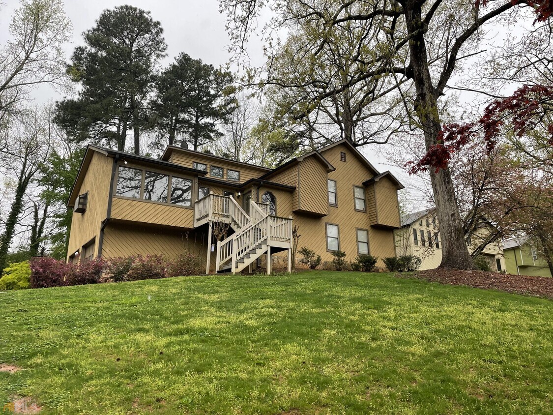 2811 Pine Cone Ln, Duluth, GA 30096 House for Rent in Duluth, GA