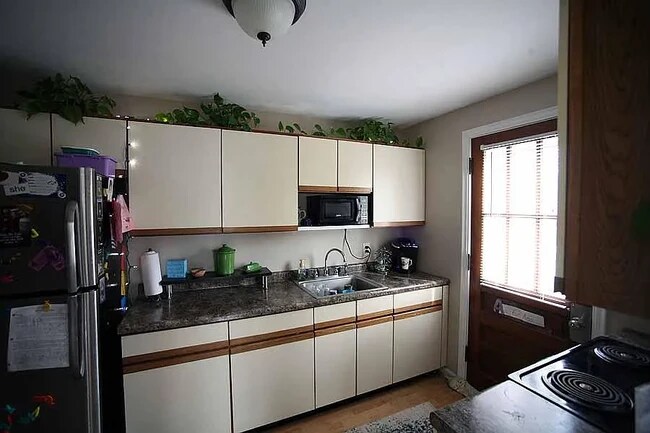 Foto del edificio - 220 Madison St